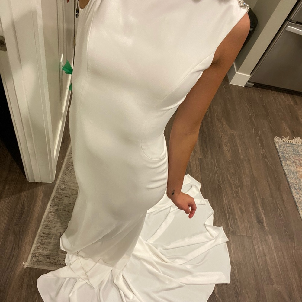 Wedding Dress - Picture 2 of 14